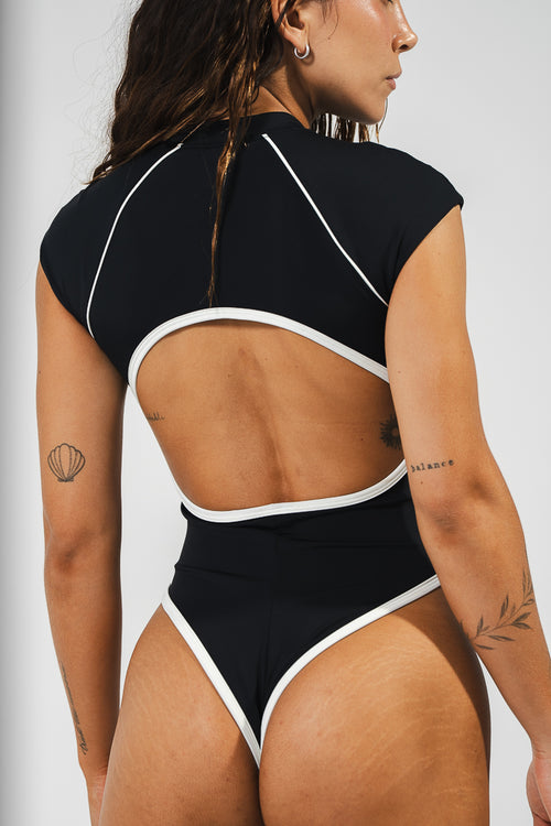SURF ONE PIECE NEGRO